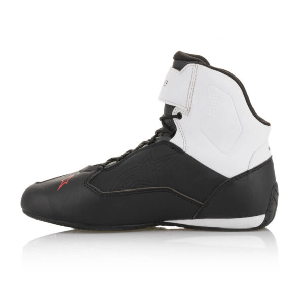 Schuh Faster 3