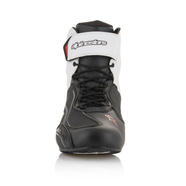 Schuh Faster 3
