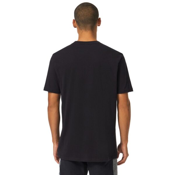 T-Shirt Blurred Scatter Skull