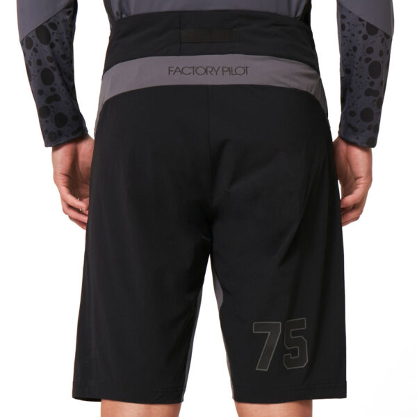 MTB Shorts Seeker '75
