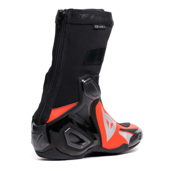 Stiefel Axial 2