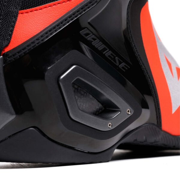 Stiefel Axial 2