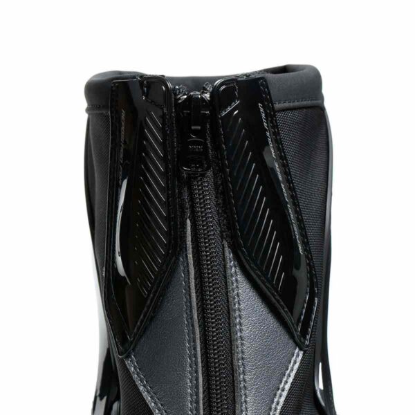 Stiefel Torque 3