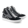 Schuh Stated