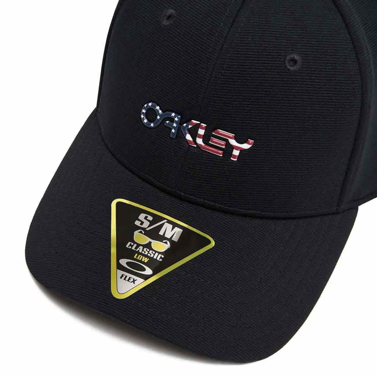 Stretch Fit Cap 6 Panel Metallic