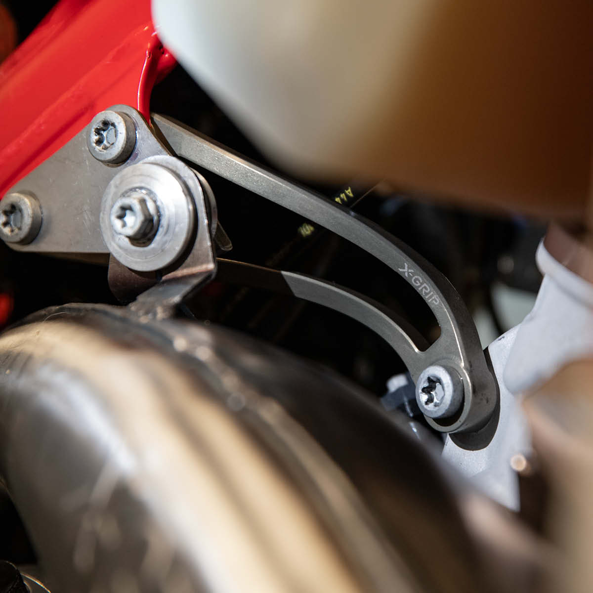 Motorstrebe FLEX für KTM, HQV, GASGAS